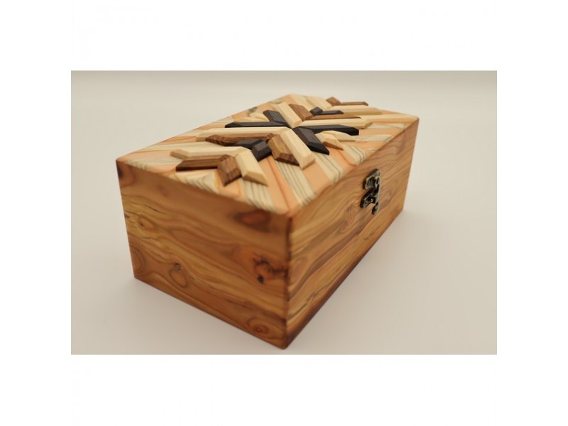 Mintás fa óratartó 3 karórához, puha belső