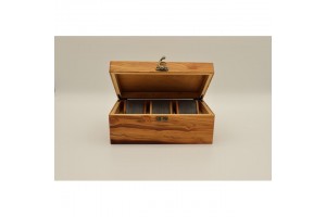 Mintás fa óratartó 3 karórához, puha belső