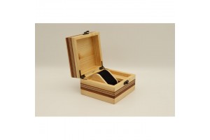 Mintás fa óratartó doboz 1 karórához