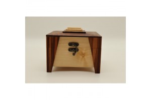 Egyedi mintás fa óratartó doboz (1 óra)