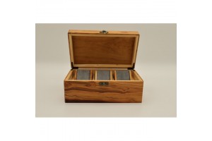 Mintás fa óratartó 3 karórához, puha belső