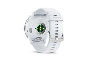 Garmin Venu 3 homokkő, ezüst keret, szilikon szíj