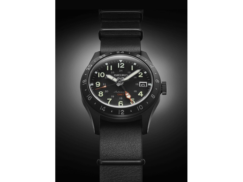SEIKO SSK025K1 férfi automata GMT, bőr szíj