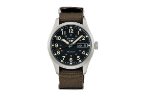 SEIKO SRPJ85K1 férfi mechanikus karóra 36,4 mm