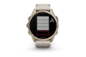 Garmin fēnix 8 43mm Sapphire titán, homokkő és szürke szíjak