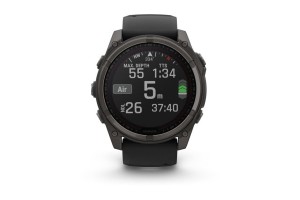 Garmin fēnix 8 Solar 51mm – DLC titán, fekete szilikon szíj