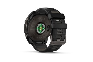 Garmin fēnix 8 Solar 51mm – DLC titán, fekete szilikon szíj