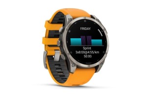 Garmin fēnix 8 47mm Sapphire titánium, narancs/grafit szíj