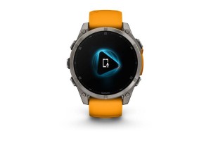 Garmin fēnix 8 47mm Sapphire titánium, narancs/grafit szíj
