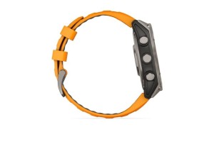 Garmin fēnix 8 47mm Sapphire titánium, narancs/grafit szíj