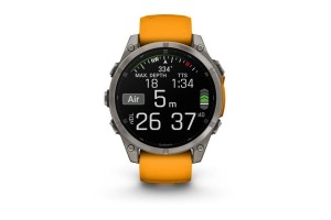 Garmin fēnix 8 47mm Sapphire titánium, narancs/grafit szíj