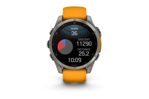 Garmin fēnix 8 47mm Sapphire titánium, narancs/grafit szíj
