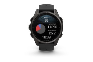 Garmin fēnix 8 43mm AMOLED Sapphire — karbonszürke DLC titán