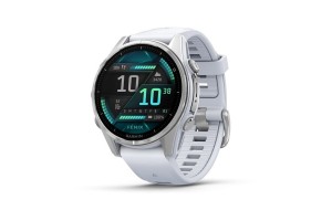 Garmin fēnix 8 43mm ezüst tok, fehér szilikon szíj