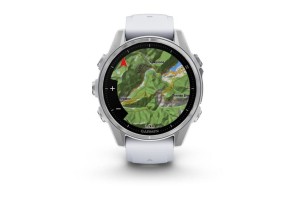 Garmin fēnix 8 43mm ezüst tok, fehér szilikon szíj