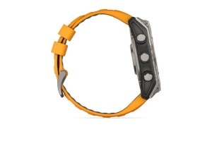 Garmin fēnix 8 51mm Sapphire — narancs/grafit szilikon szíj