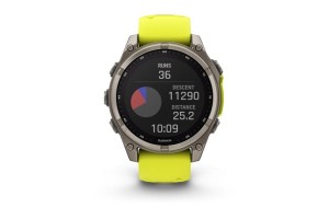 Garmin fēnix 8 Solar 47mm Sapphire — titán, neonsárga szíj