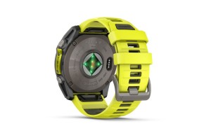 Garmin fēnix 8 Solar 51mm - Titán tok, neon-sárga szíj