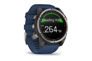 Garmin quatix 8 – titán tok, captain blue szilikon szíj