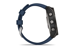 Garmin quatix 8 – titán tok, captain blue szilikon szíj