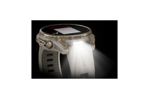 Garmin fēnix 8 43mm Sapphire – krémarany szilikon szíj