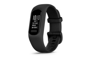 Garmin vívosmart 5 fekete - AMOLED, szilikon szíj