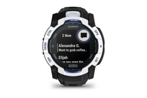 Garmin Instinct 3 Solar 50 mm homokkő – fekete/kék szíj