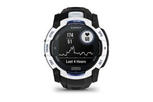 Garmin Instinct 3 Solar 50 mm homokkő – fekete/kék szíj