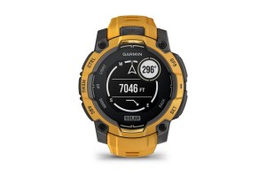 Garmin Instinct 3 45 mm Solar – napsárga szíj