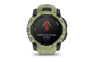 Garmin Instinct 3 – 50 mm, páfrányzöld, szilikon szíj