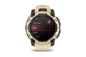 Garmin Instinct 3 45 mm AMOLED – sárga szilikon szíj