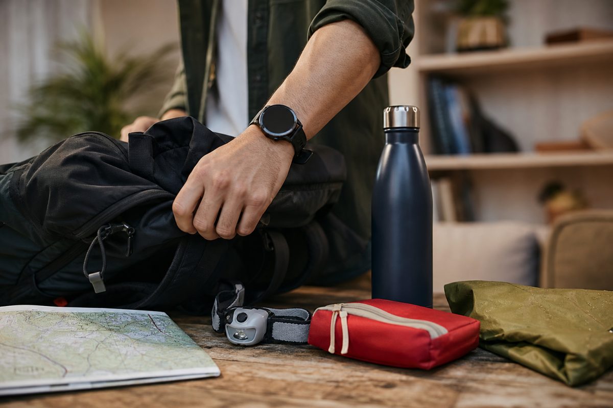 Túrafelszerelés és inReach óra indulás előtti ellenőrzéshez