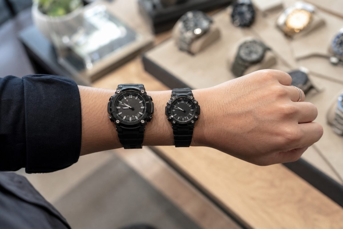 G-Shock méretpróba nagyobb és kompaktabb strapabíró órával