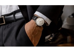 Karóra öltönyhöz: így válassz elegáns órát alkalmi viselethez